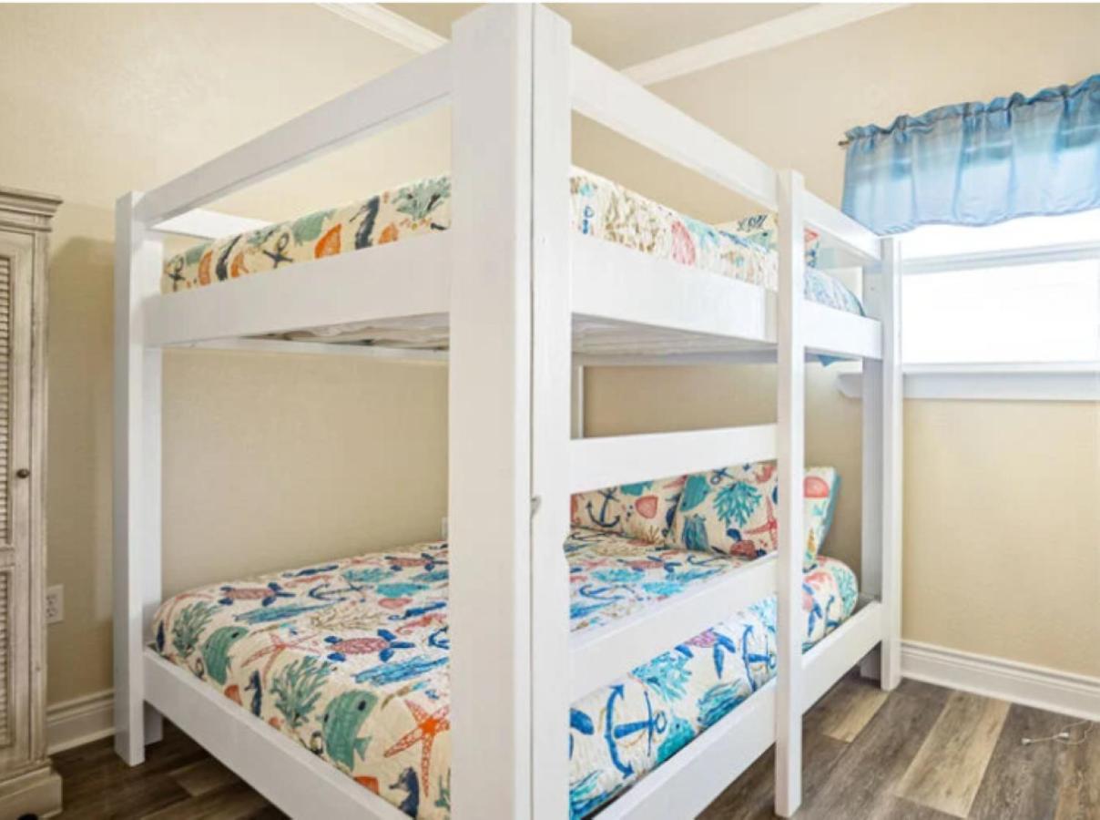 Fancy Nancy 2 Min Walk To Beach, Lyft, Pet-Friendly Bolivar Peninsula ภายนอก รูปภาพ